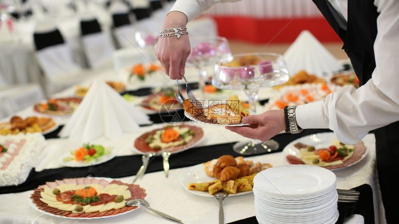 小型食品代加工厂：起订量的关键考量**