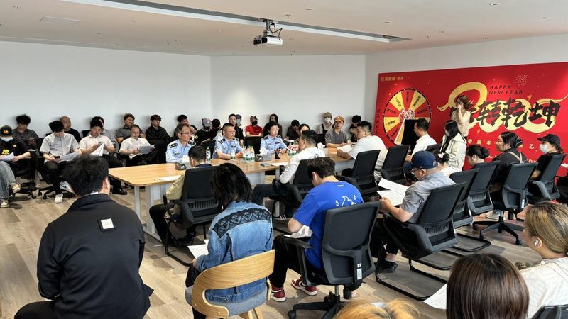 在烘焙原料的批发市场中，价格低并不一定意味着品质好。优质烘焙原料应具备以下特点：
